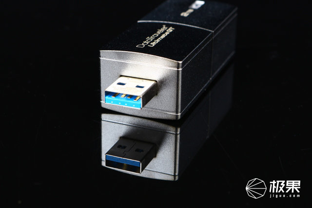 2TB！史上最大容量U盘发售，硬盘看了要流泪
