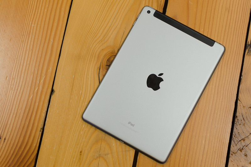 原地踏步走還是自主创新？——Apple新iPad 9.7测评
