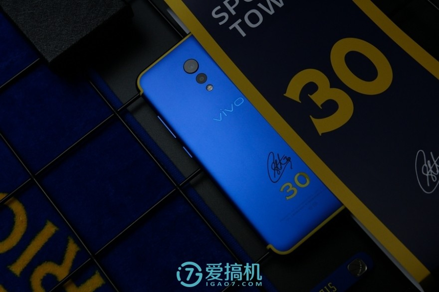 库昊扶持 vivo Xplay6杜兰特订制板图赏