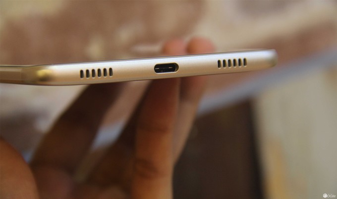 2K 巨無(wú)霸手機(jī)，榮耀 NOTE8 上手體驗(yàn)