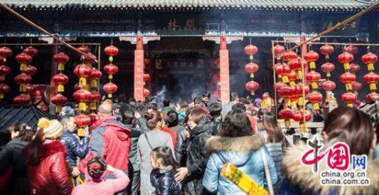 洛阳关林穿越三国主题庙会开放首日游客突破20万人