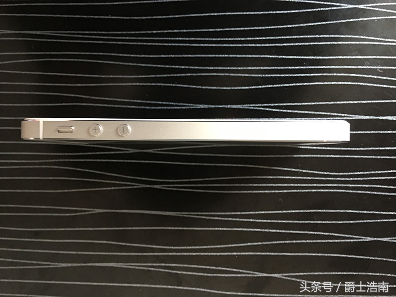 一千元购全新升级iphone 5S感受共享