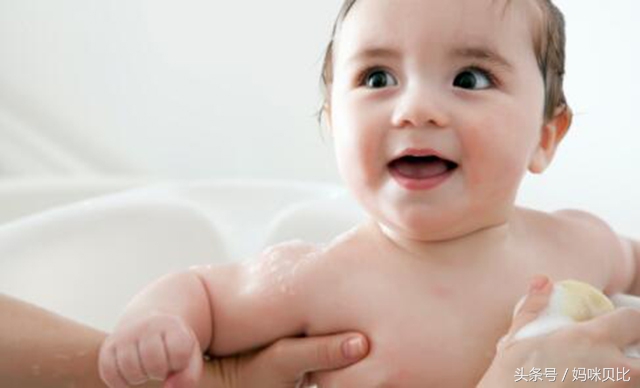 新生儿洗澡这6个重要的细节，大部分宝妈们只做到了3个！