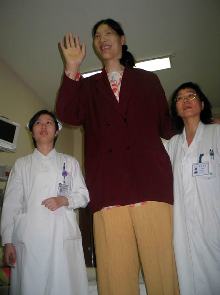 盘点世界历史上身高最高的八位女性，中国有两人上榜
