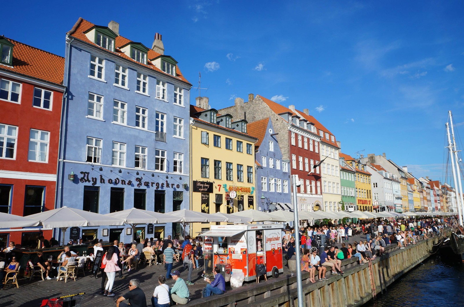 当中国网友准备杀去丹麦消灭生蚝大军,