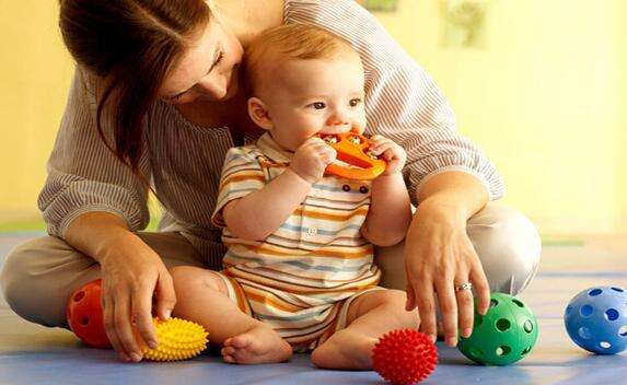 资深育儿师告诉你：抓住六个敏感期 宝宝发育更好