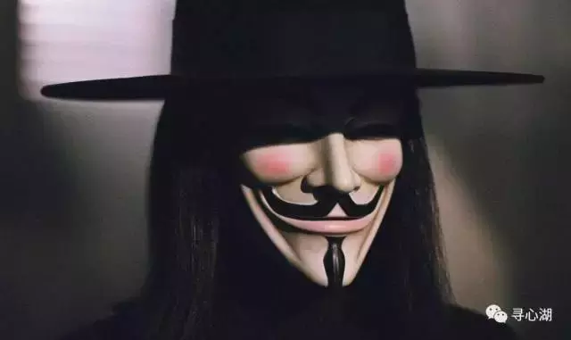听说新来的技术总监是个包工头