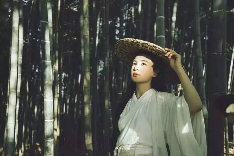 上言长相思,下言酒别离