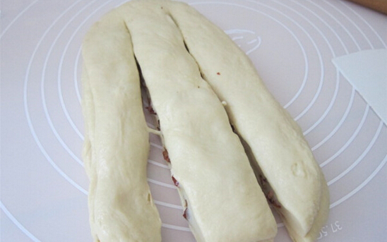 好吃的红枣吐司面包原来是这样做的，早学会就不用去面包房了！