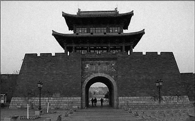 时光穿梭，赣州1980、1990年代老照片，你能认出多少？
