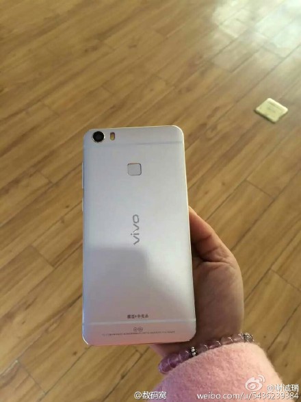 全世界最強旗舰级vivo Xplay 5配备各大网站首曝