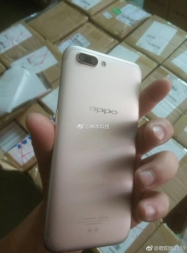 OPPO R11真機(jī)里手 這長(zhǎng)相大家打一些？