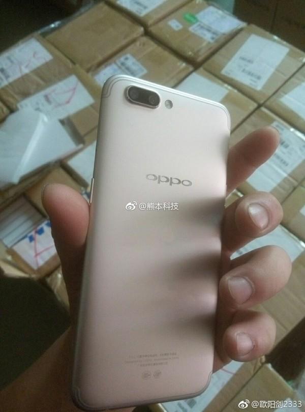 OPPO R11真機(jī)里手 這長相大家打一些？