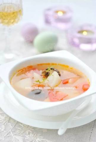 香菇番茄萝卜汤——营养开胃的素汤！
