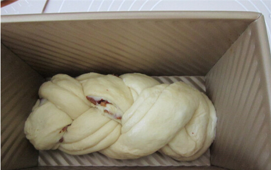 好吃的红枣吐司面包原来是这样做的，早学会就不用去面包房了！