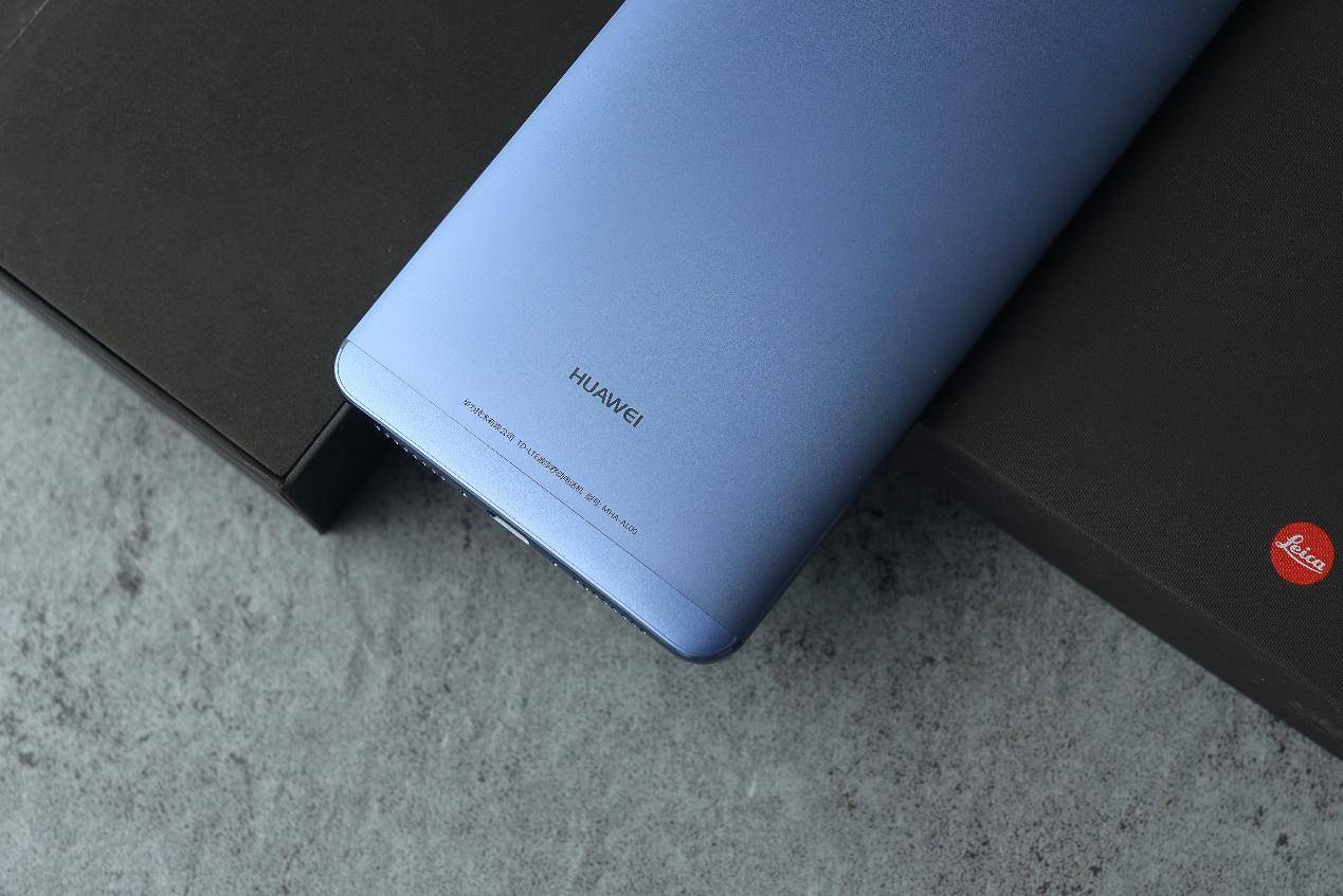 华为公司Mate 9托帕蓝版，真实的颜值爆表旗舰手机！