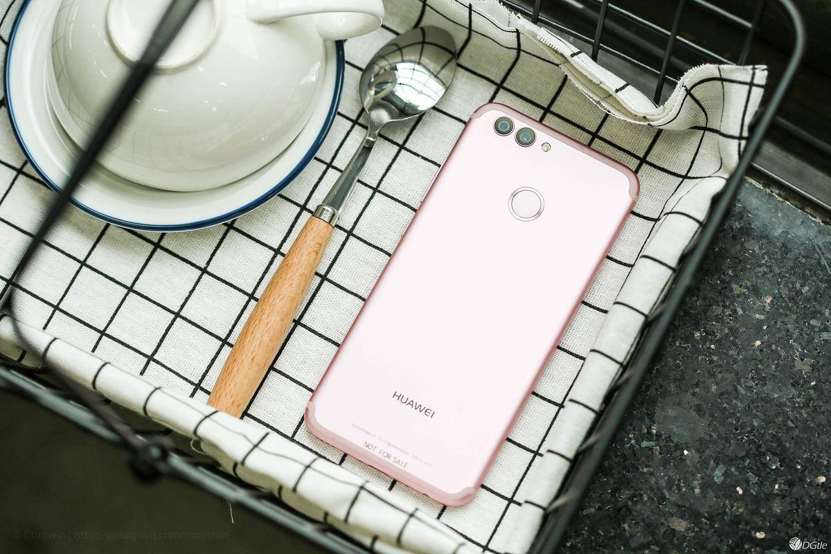 HUAWEI nova 2 体验：用淡雅去感染你