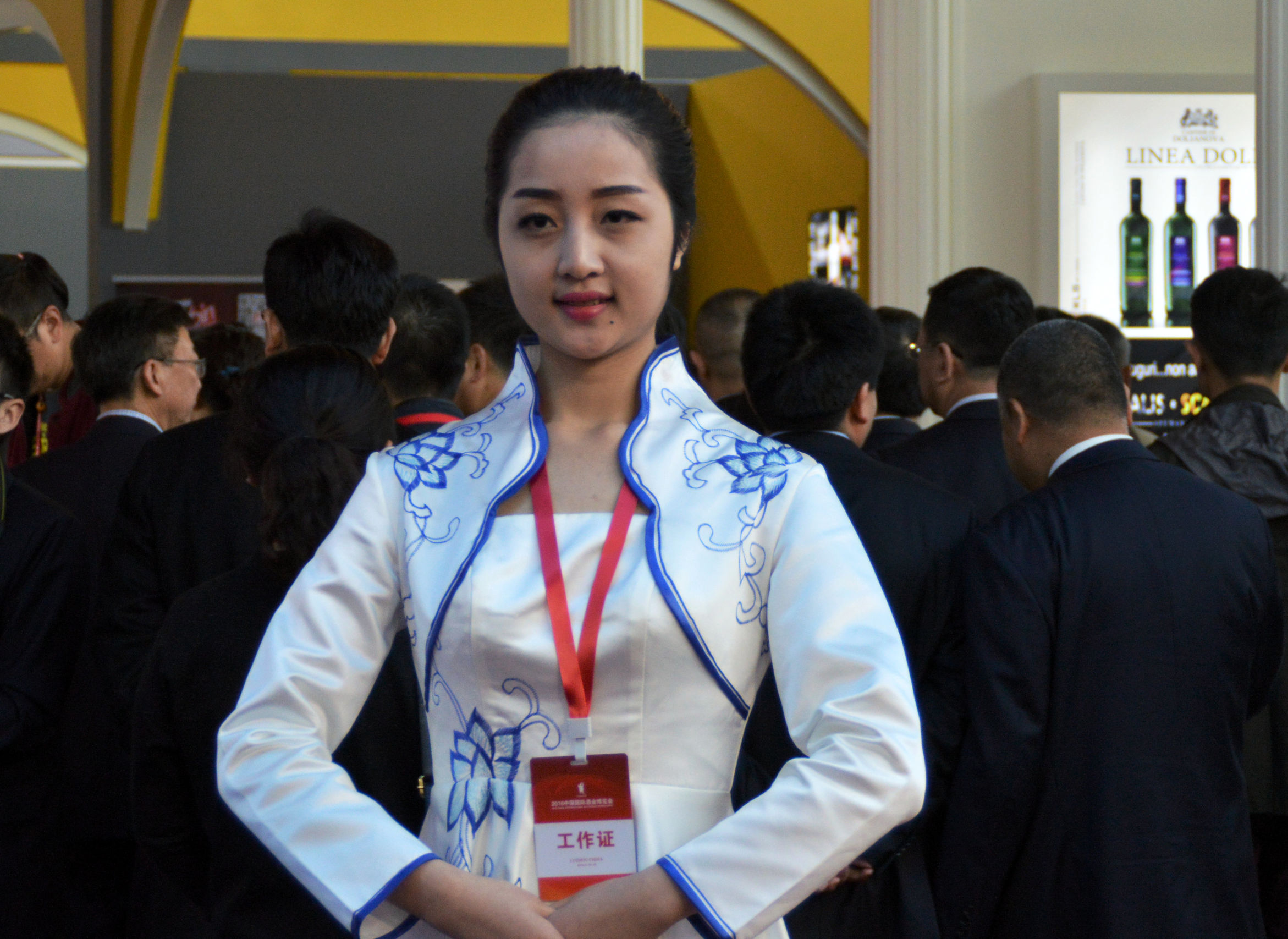 泸州酒博会上的美女  你喜欢哪一张?