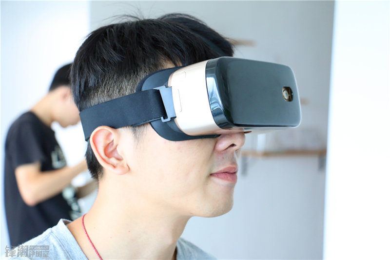 从未如此接近“白日梦”：中兴AXON天机 7+中兴VR体验评测