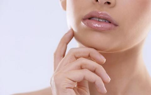 唇炎怎么治 五个方法治疗唇炎