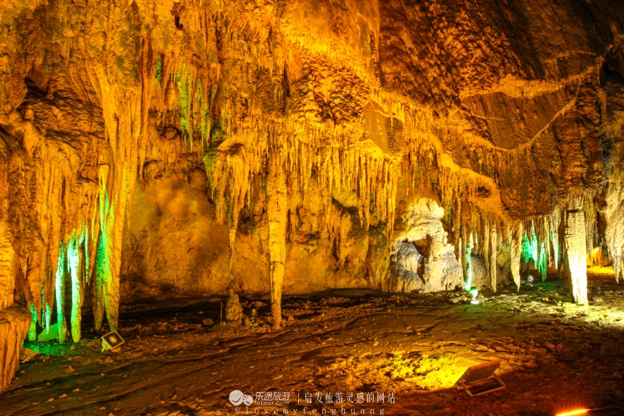 Pass through remote antiquity hole, source of secret condition peach blossom