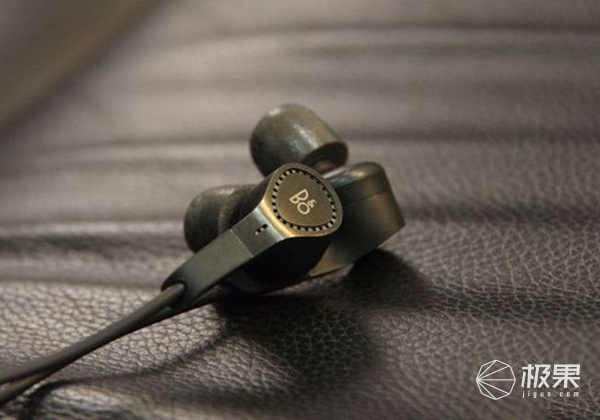 音质最好的耳机排名：音质超赞的10款入耳式耳机