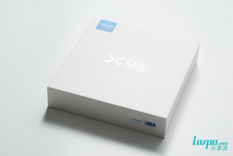 柔光双摄 自拍再升级 vivo X9s评测