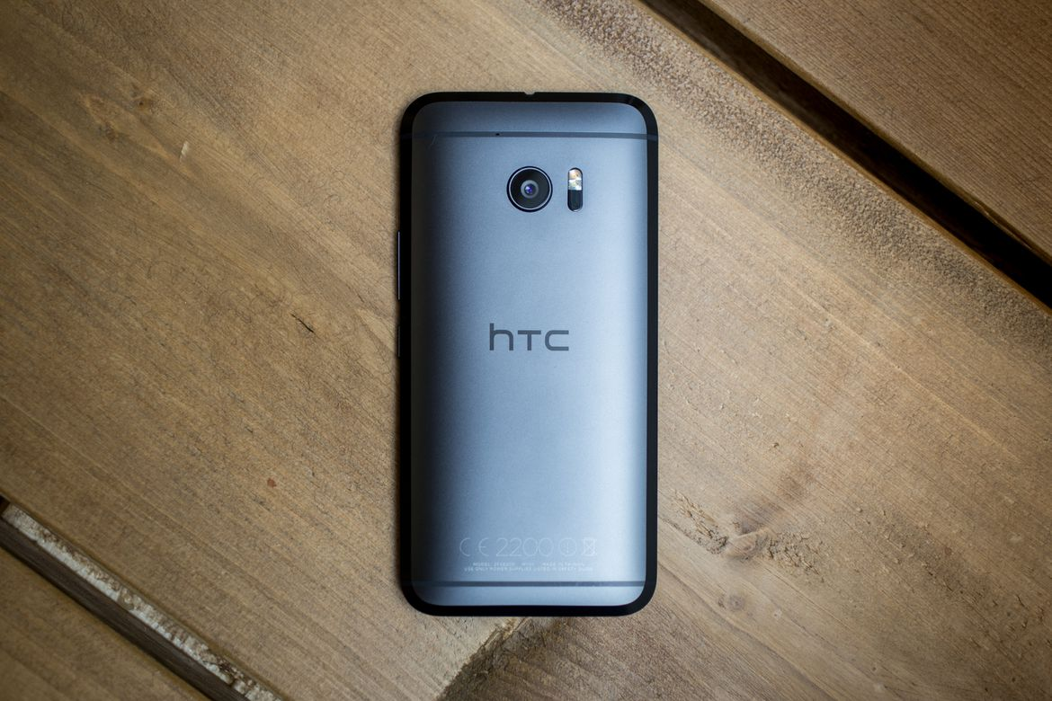 骁龙820 4g 64G，一年暴降3500元，HTC怎么啦？