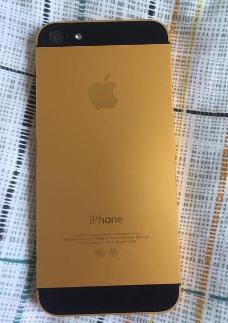 这才算是真实的土豪金iPhone!不明白的人认为它是限量