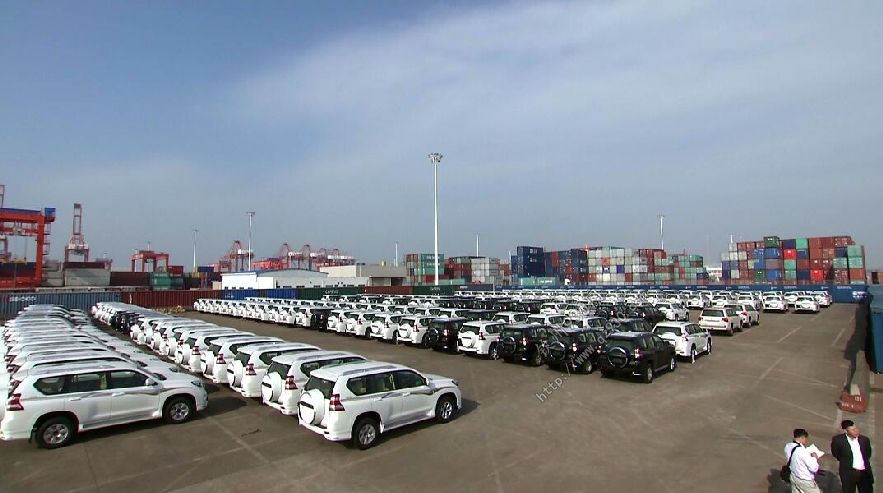 钦州保税港区2015年进口汽车71批次1760辆