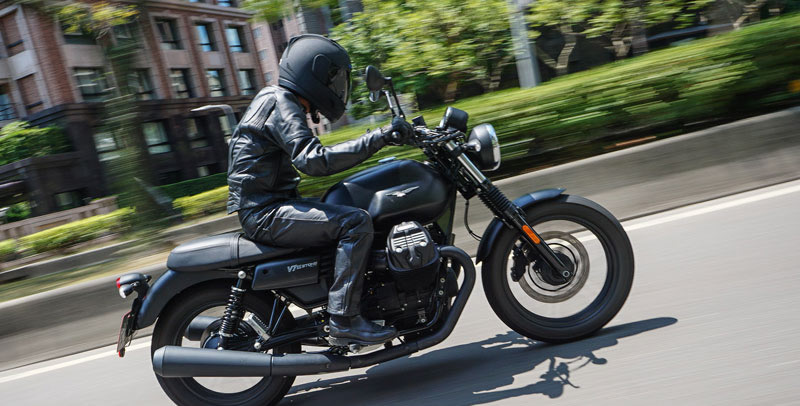 试驾2017款MOTO GUZZI V7让人着迷的摩托车