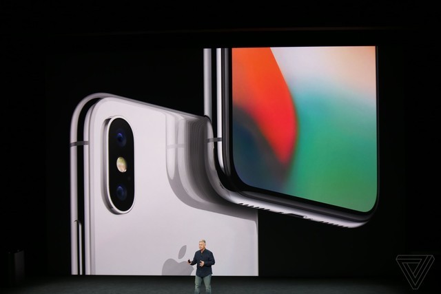 年度双王对决，iPhoneX和三星Note8都是全面屏差异在哪？