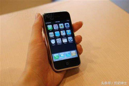 详尽例举各代iphone手机：一部苹果4用四年还没有换，你喜爱哪一代？