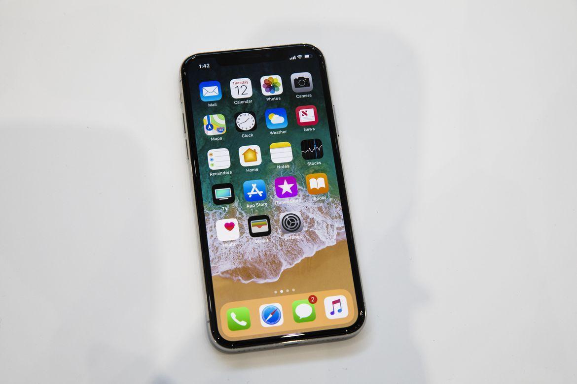 令人大呼没钱买的iPhone X究竟牛X在哪儿？iPhone X真机图赏