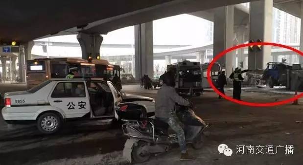 突发！郑州早高峰两车相撞，1死2伤，现场惨烈！