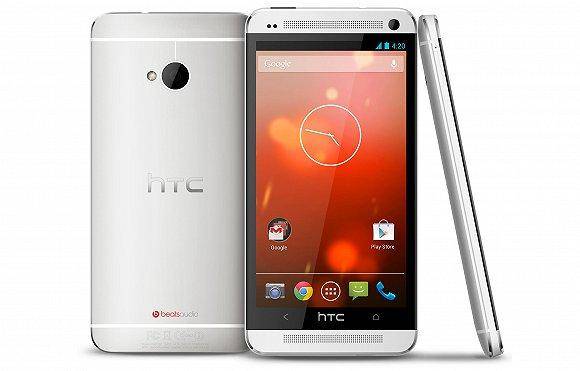 那些日子，大家跟追的HTC：第一款安卓系統(tǒng)、第一款金屬外殼、第一款景深效果雙攝像頭