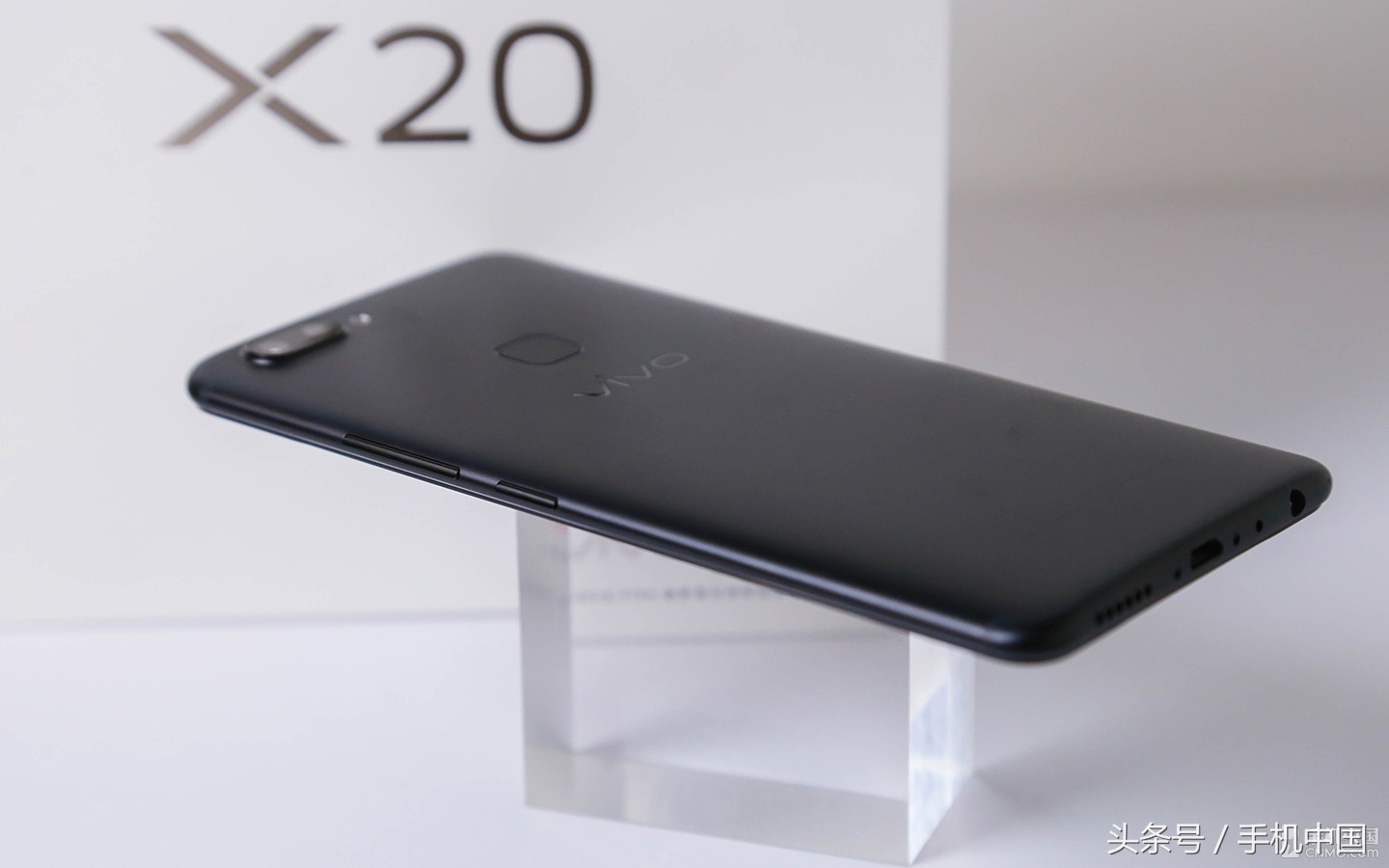 多方位无死角呈现！vivo X20全面屏手机鉴赏