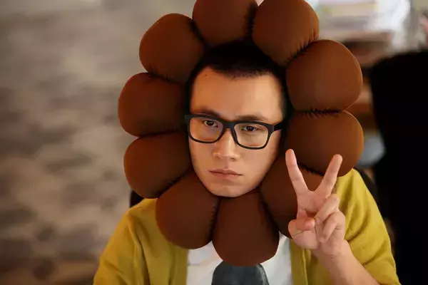 BGCOLOR在文章中扮演了什么角色？