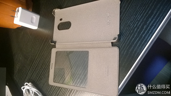 HUAWEI 華為公司 MATE8 偽拆箱 應用兩個星期基本念頭(附與mate7的小比照)