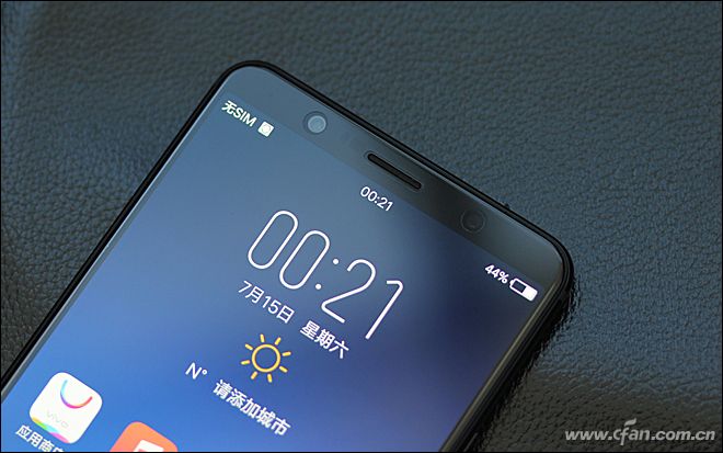 2998元的全面屏新秀到底值不值？vivo X20评测体验