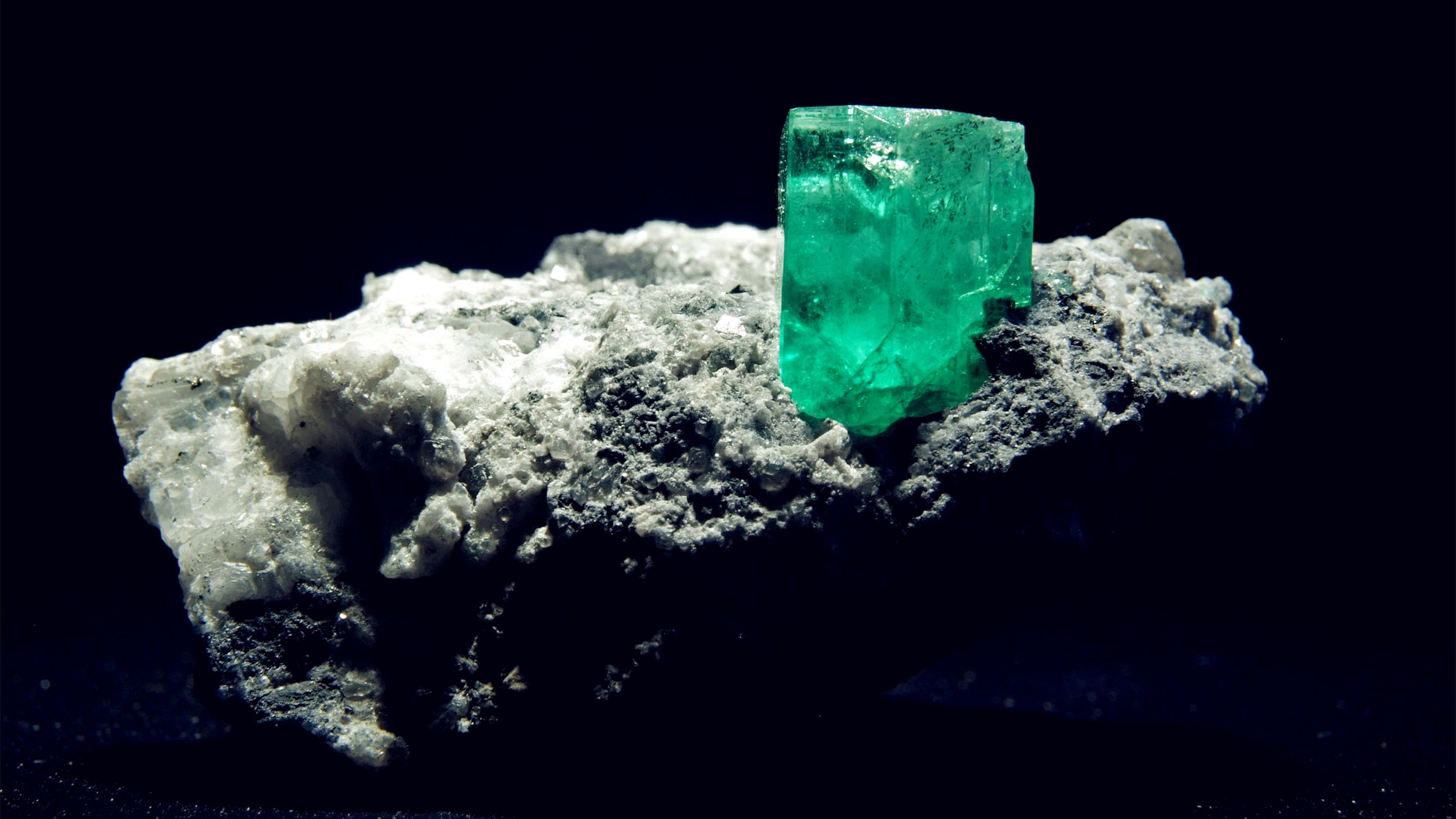 你只知道祖母绿,你知道什么是绿柱石吗?