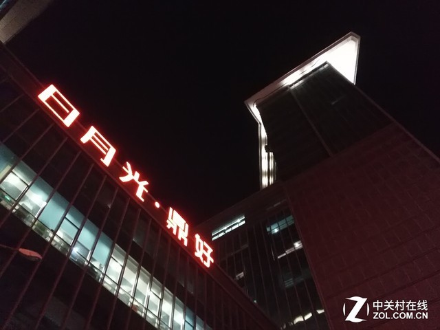 翻轉(zhuǎn)鏡頭看世界 榮耀7i拍照功力深度解析