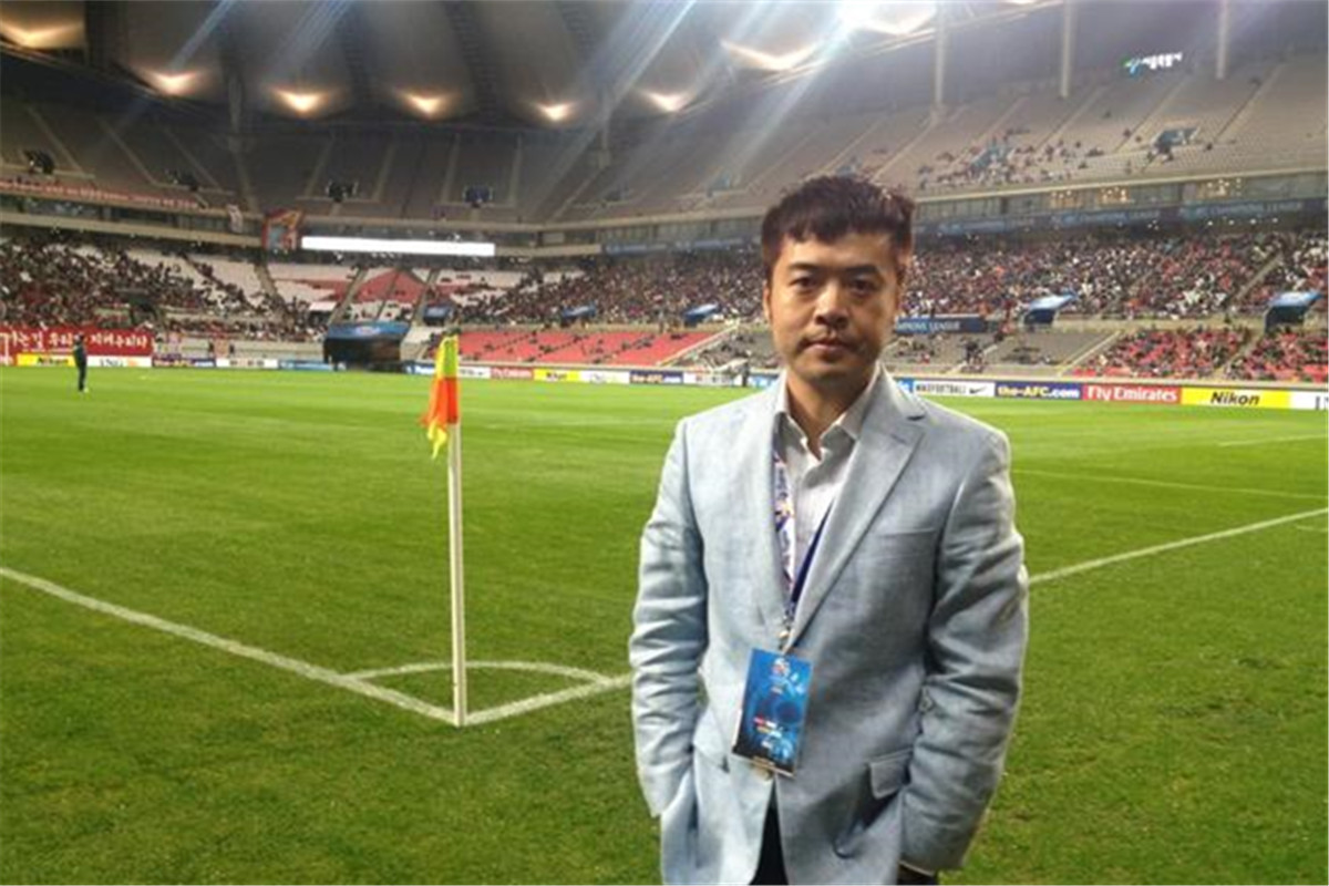天下足球演员的自我修养下(2016欧洲杯豪华解说阵容,你最喜欢哪个解说)