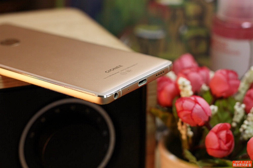 搭载环形天线的金立S8测评，可能是最好看的金属手机！