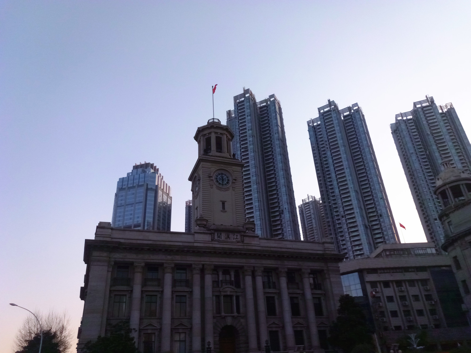打破陈规 翻转新时代：金立天鉴W909旗舰首评