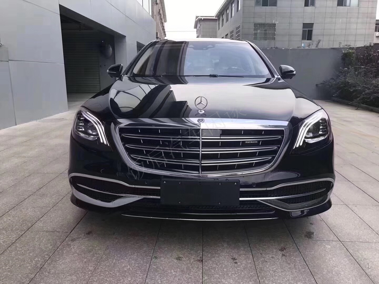 166万元落地新奔驰迈巴赫S450，车主回忆：第一眼看到它就入手了