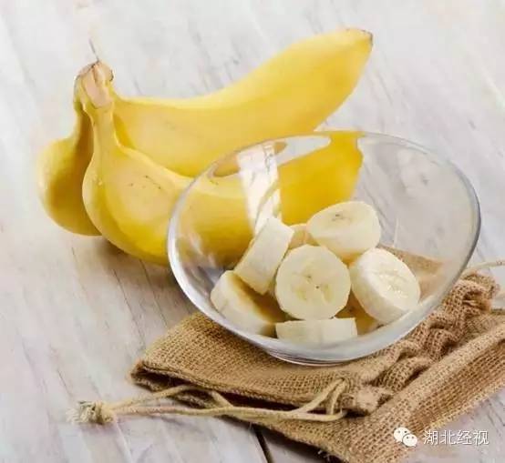 两根不同的长斑香蕉隐藏着健康的大秘密
