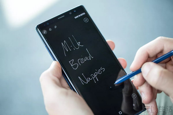 都是机皇谁更强？iPhone X对比三星Note8规格、功能、售价全解析