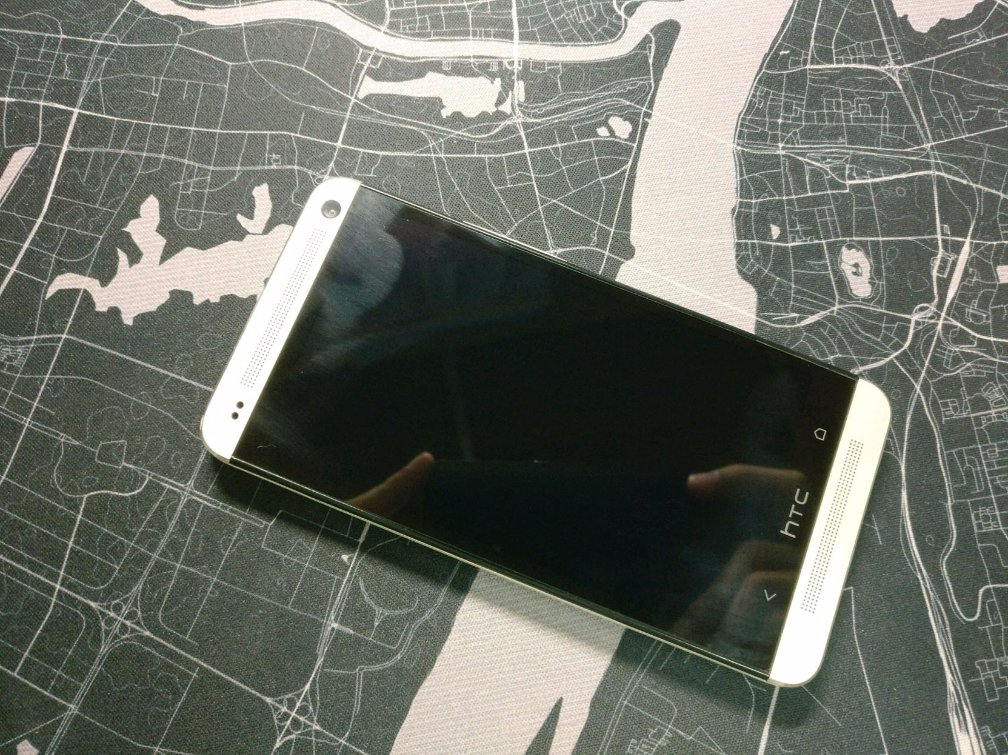 二手系列產品之往日霸者目前220塊的HTC M7你要喜歡嗎？