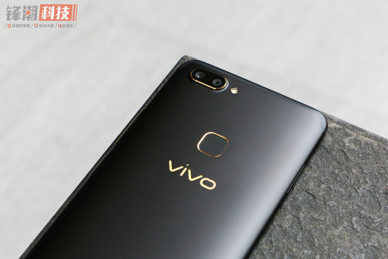 精美的不象一部手机：vivo X20黑金版旗舰级板图赏